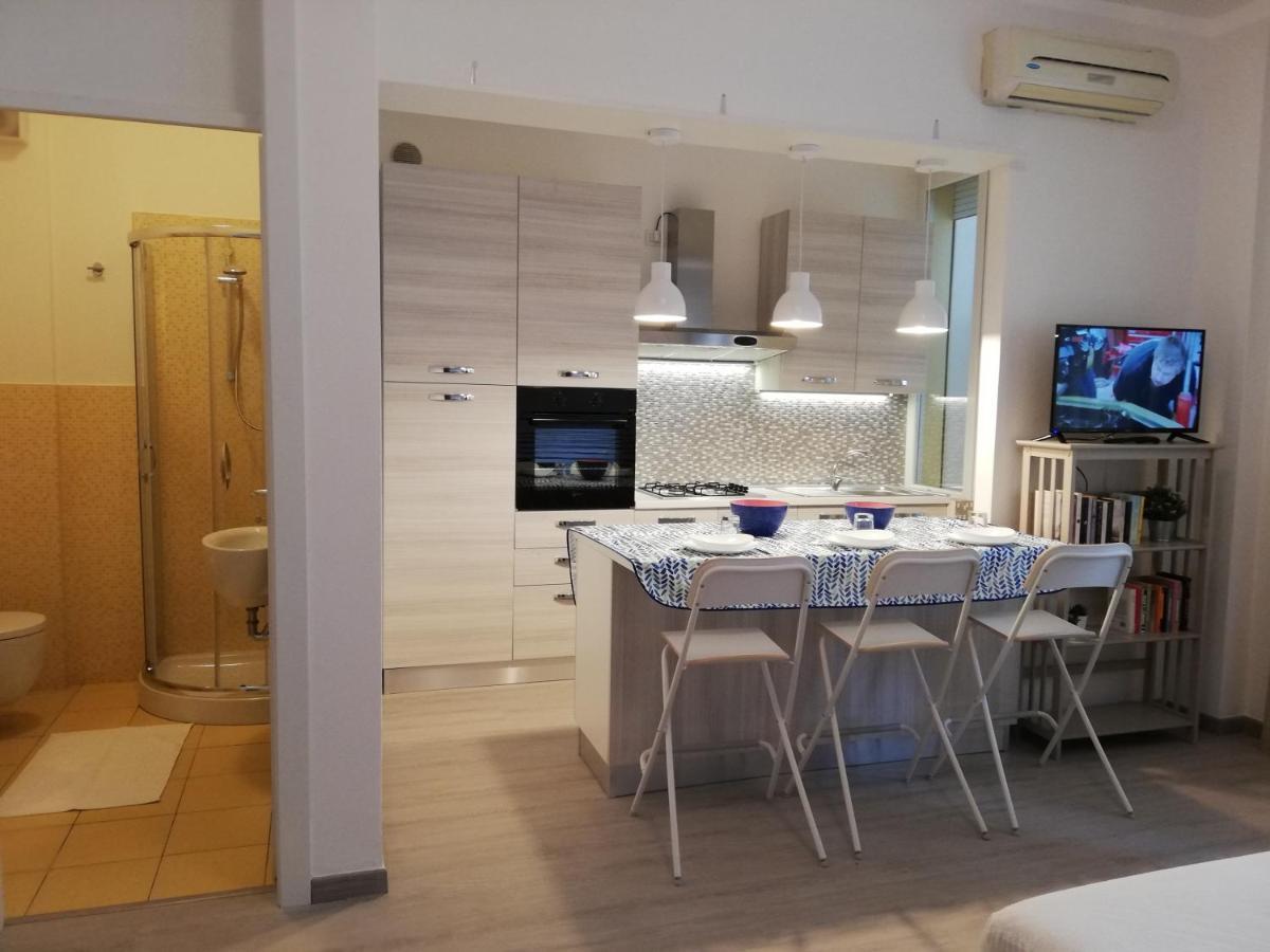 Appartamento Scilla Monolocale - Sulla Spiaggia Di 里米尼 外观 照片